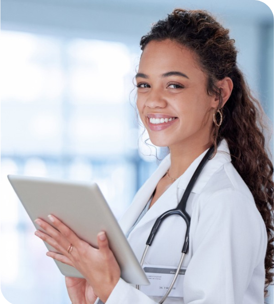 physician_with_tablet5.png